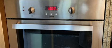 zanussi cooker not turning on